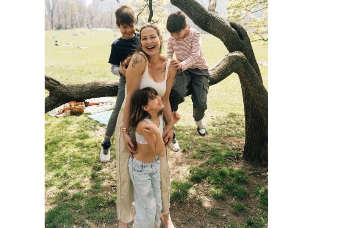 Luana Piovani mostra passeio com os filhos em Nova York