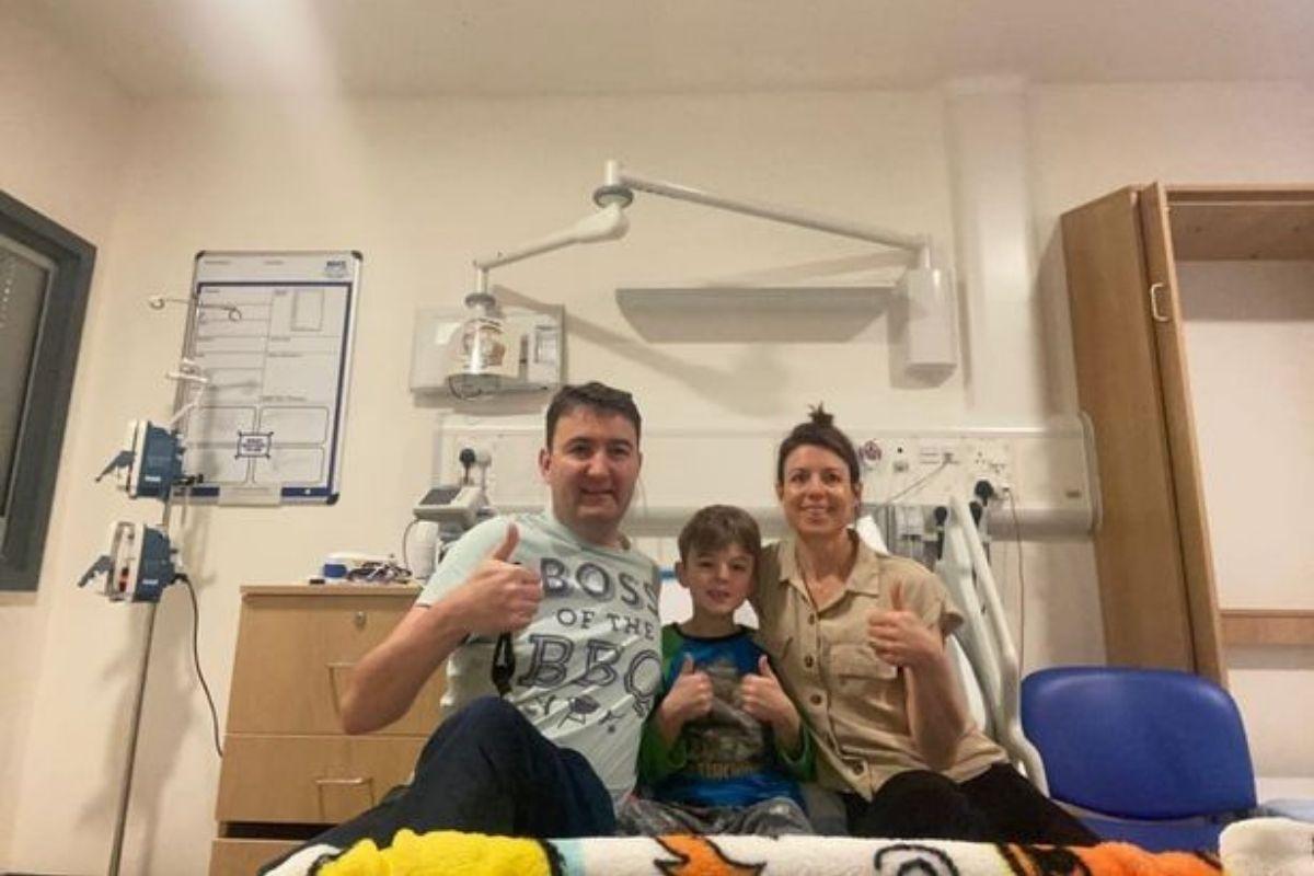 Cameron ficou 3 dias no hospital
