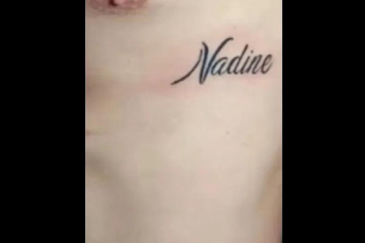 Tatuagem em costela de Tiago Ramos