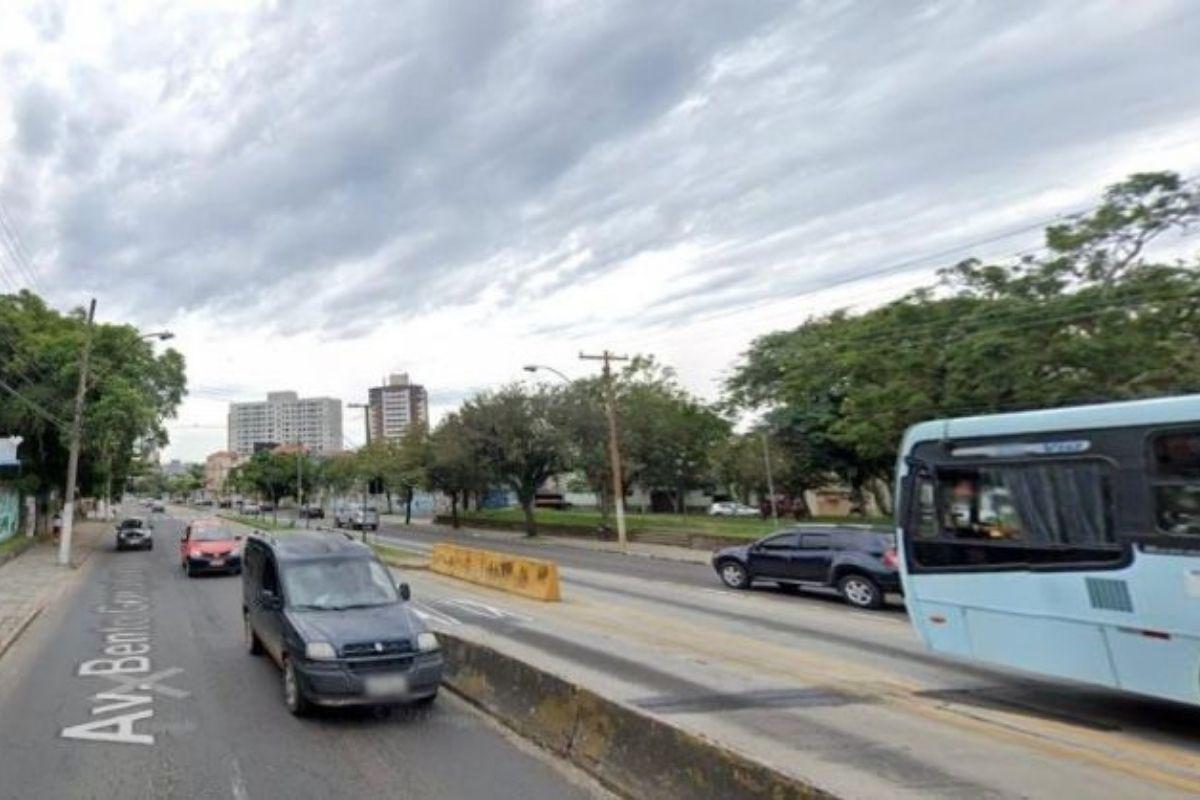 Rua movimentada que ocorreu o crime