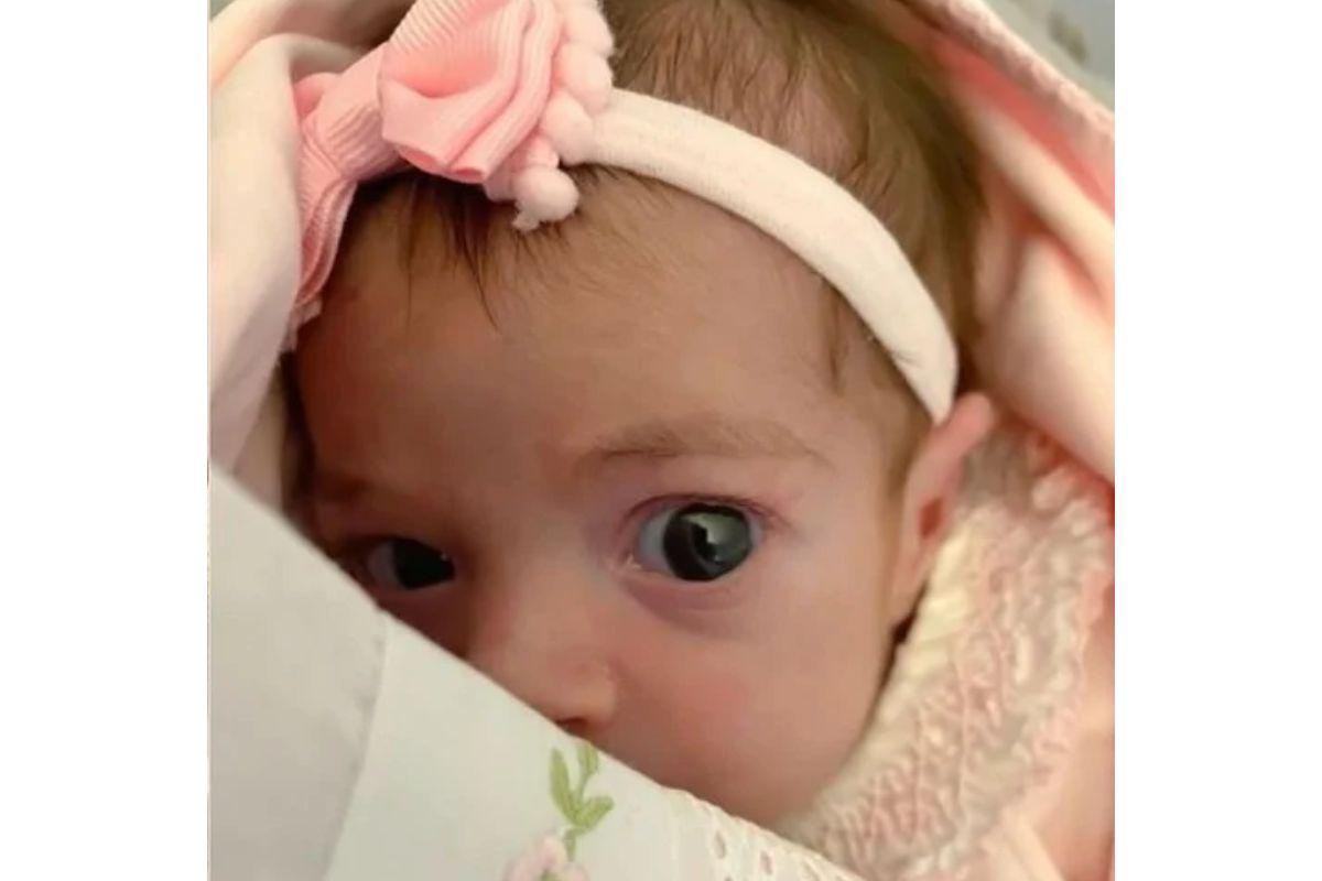 A filha de Juliano Cazarré foi internada novamente na última quinta-feira, dia 11 de agosto