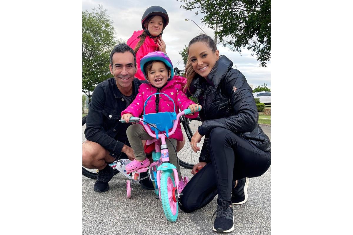 Ticiane Pinheiro publica foto em família para comemorar o Dia das Crianças