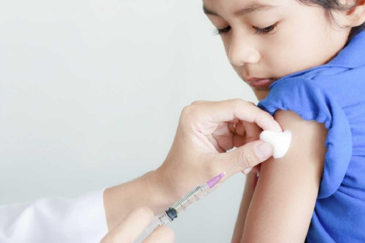 Terceira dose da vacina Pfizer para crianças entre 5 e 11 anos apresentou resultado positivo