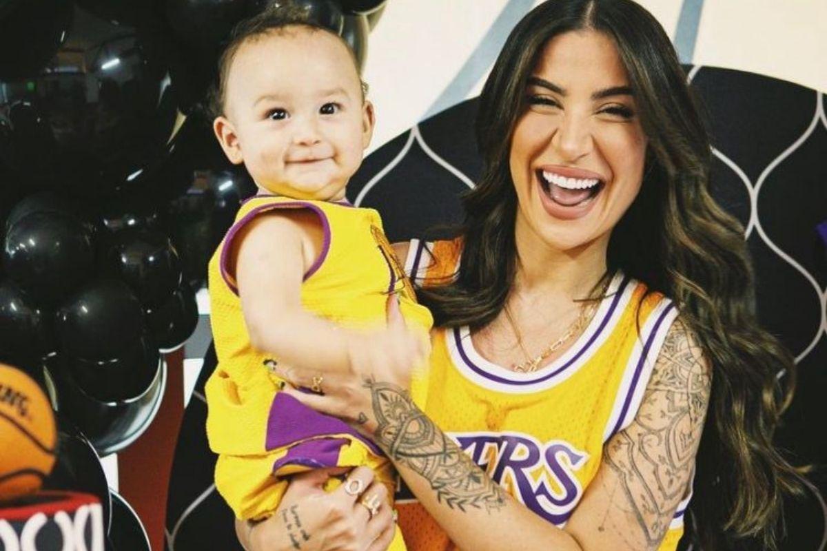 Bianca comemorou os 10 meses de idade do filho Cris