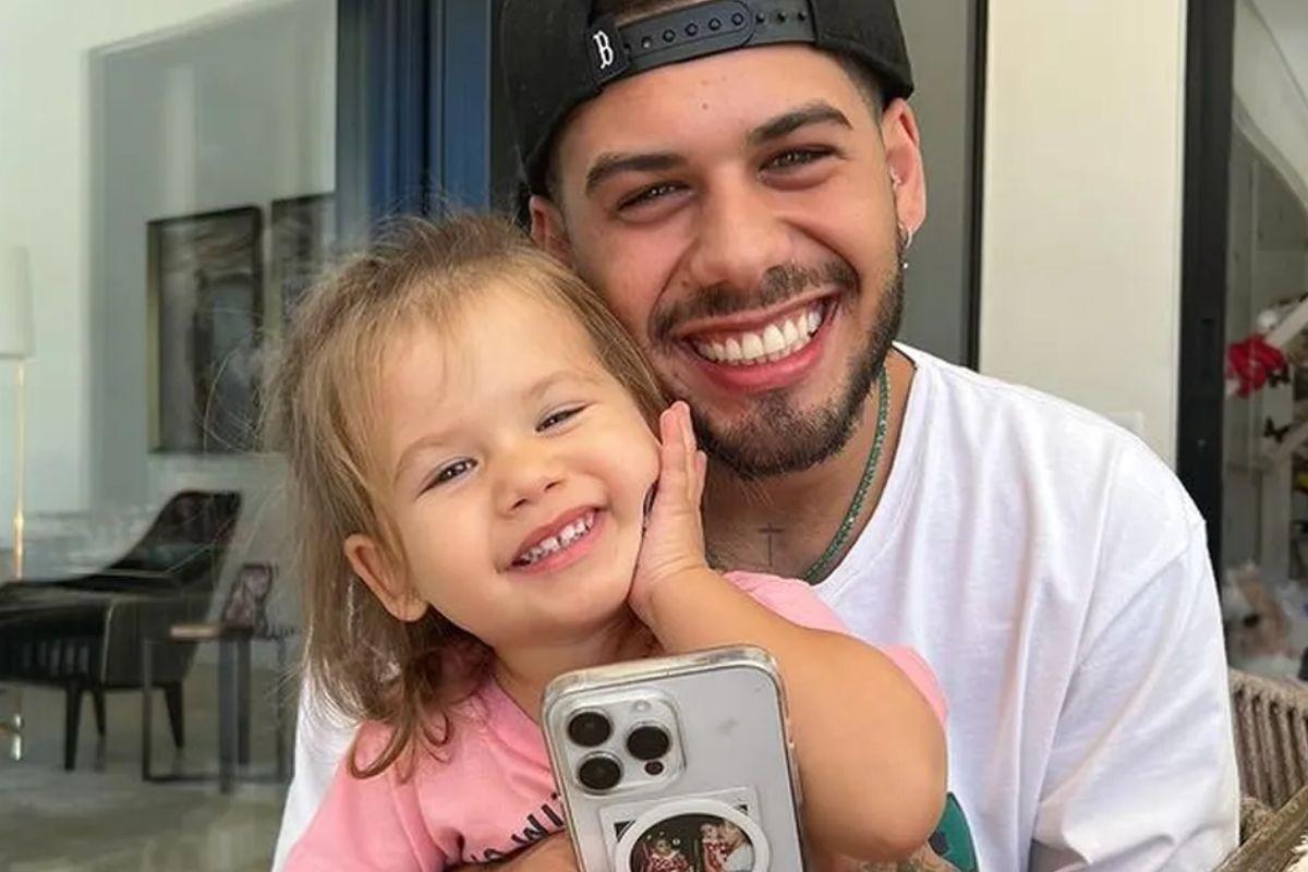 Zé Felipe faz declaração de aniversário para Maria Alice