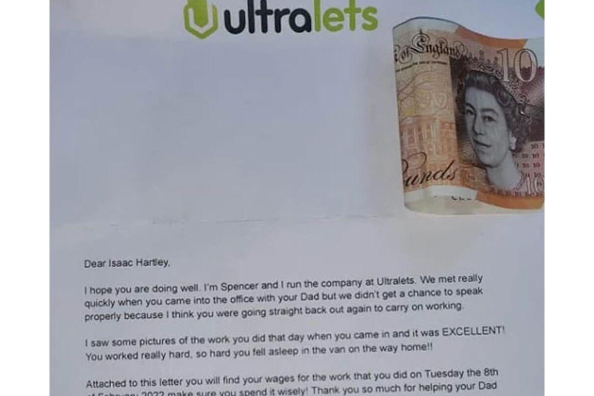 O chefe escreveu uma carta para agradecer o trabalho do menino de 6 anos