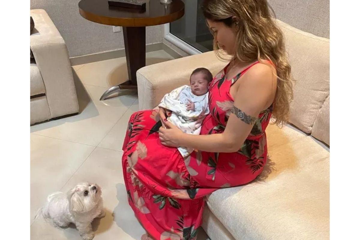 Cindy já é companheira de Arthur