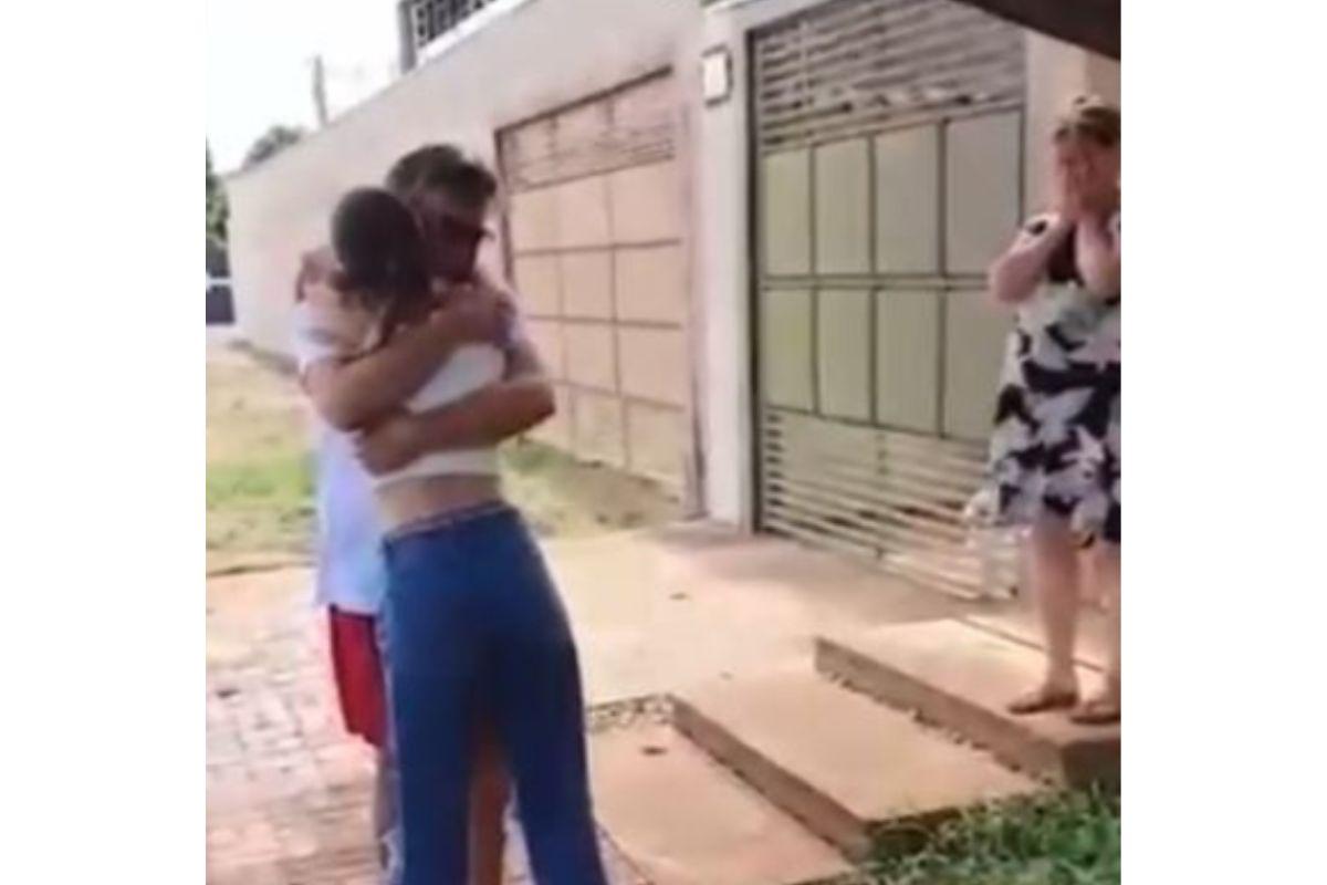 Pai viaja 700 km para doar rim para filha