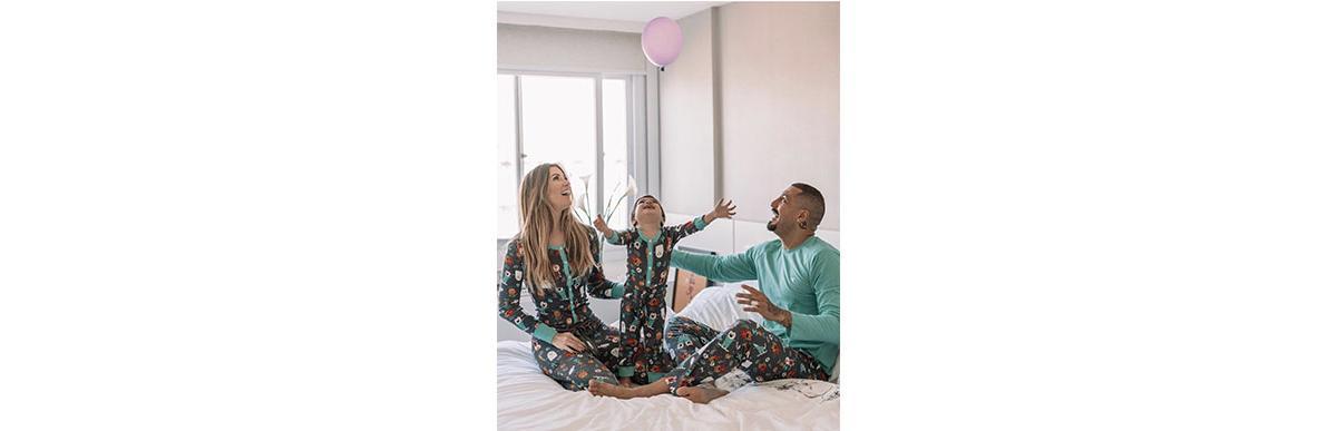 8h - Nosso dia já começa cedo e com muita brincadeira. O Lucca acorda com bastante energia, então a festa começa na cama mesmo. (Foto: Reprodução/ Instagram @alinegoficial)