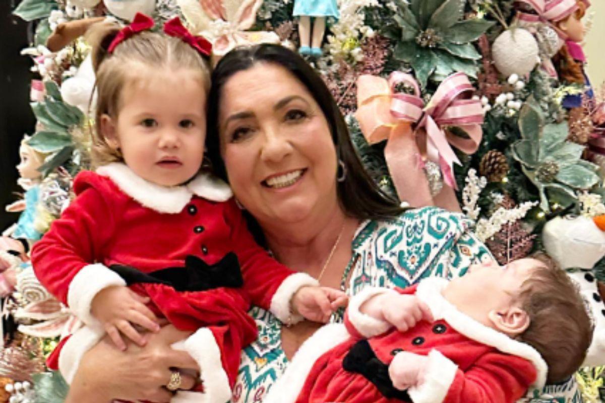 Mãe de Virginia com as netas