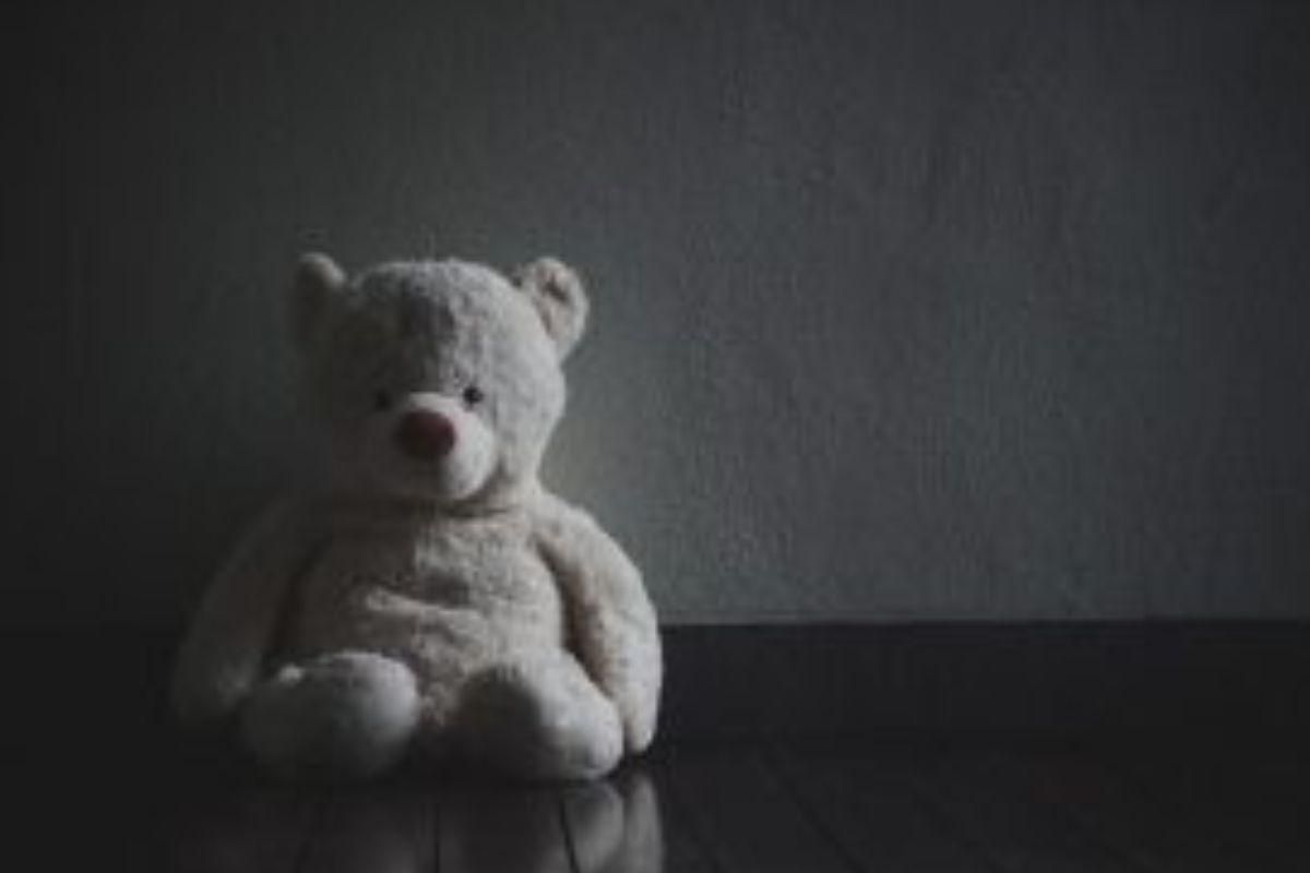 Vizinho é supeito de ter estrupada e engravidado menina de 11 anos