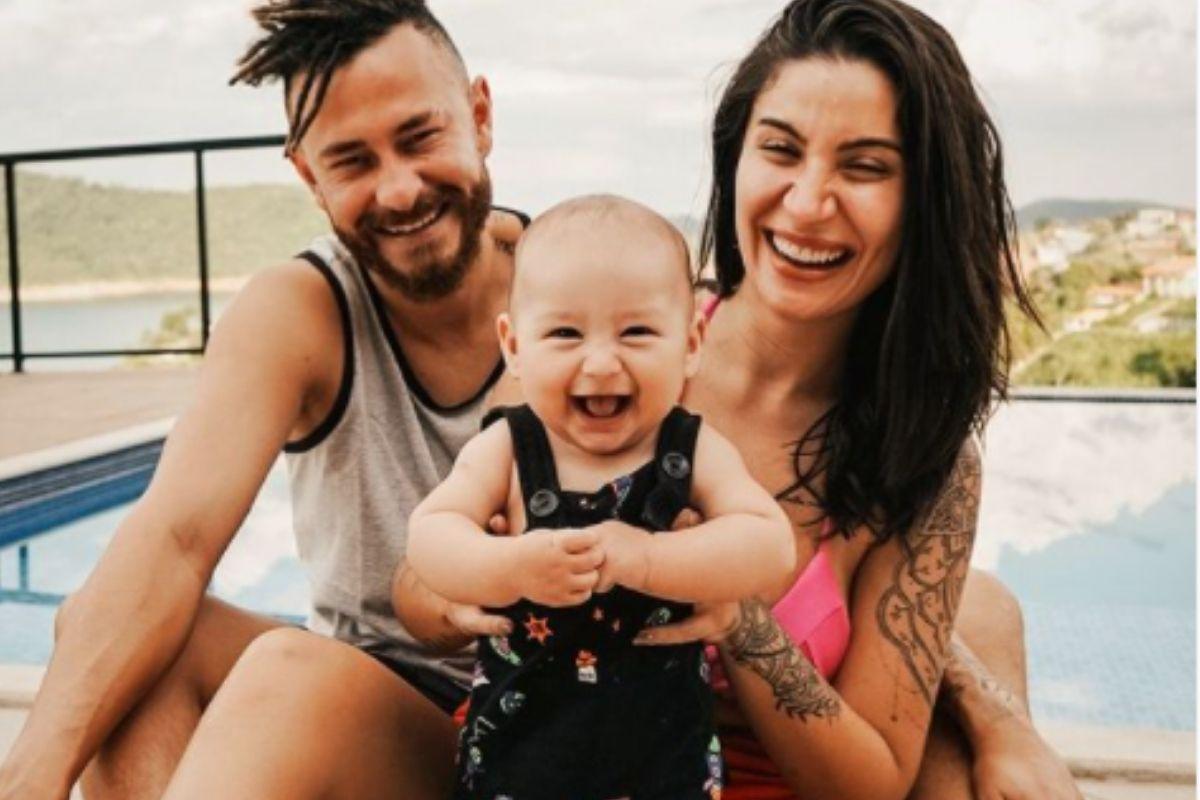 Bianca Andrade e Fred curtem piscina