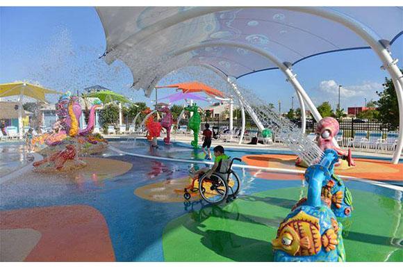 As crianças tem segurança para se divertirem mesmo com suas deficiências (Foto: Reprodução/ Hypeness)