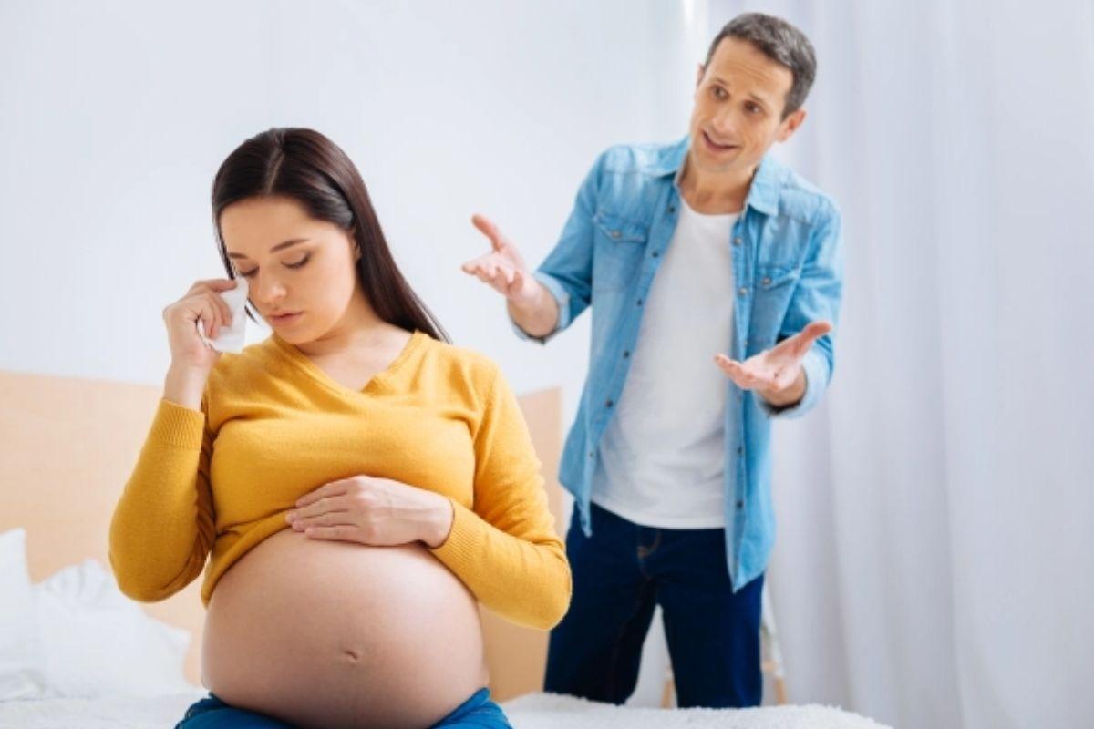 A mulher pediu conselho aos internautas