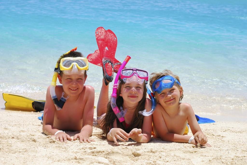 Crianças praia