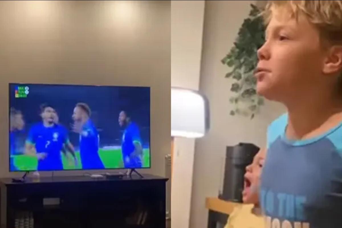 Davi Lucca, filho de Neymar Jr., comemora gol feito pelo pai ao assistir jogo de futebol do Brasil contra a Tunísia