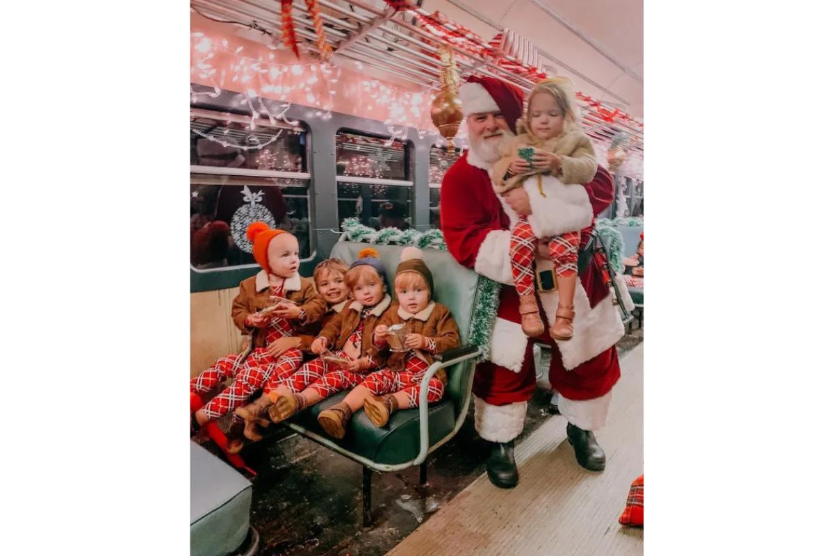 As crianças conheceram o Papai Noel