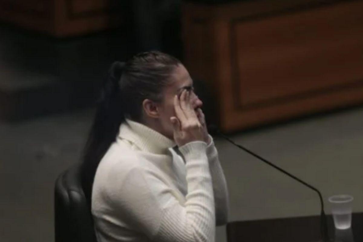 Monique Medeiros deixa depoimento à justiça