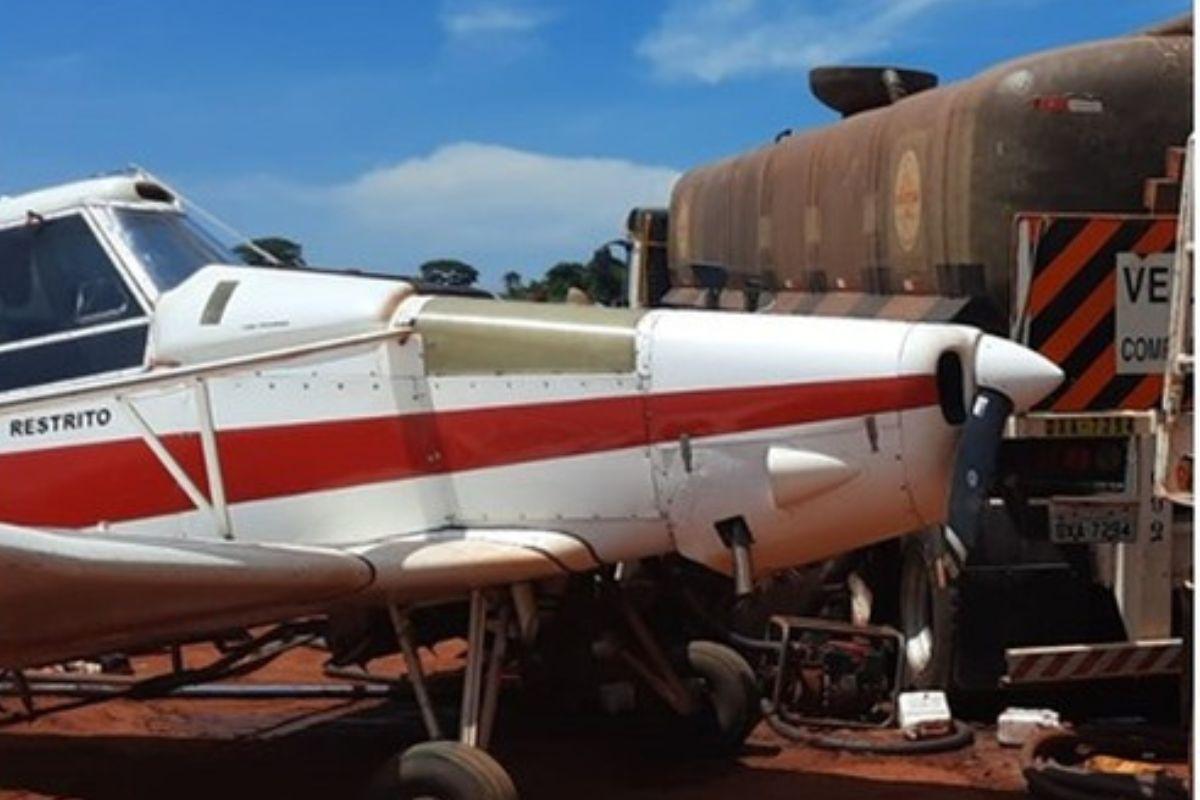 O avião que o pai estava pilotando