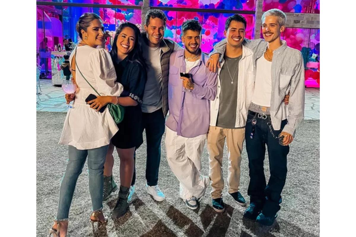 Filhos de Leonardo se reúnem em foto rara durante festa de aniversário da Maria Alice