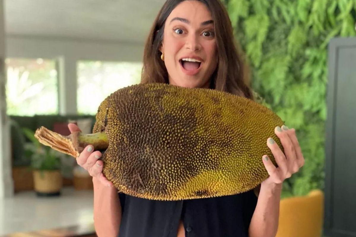 Thaila Ayala mostra desejo de grávida