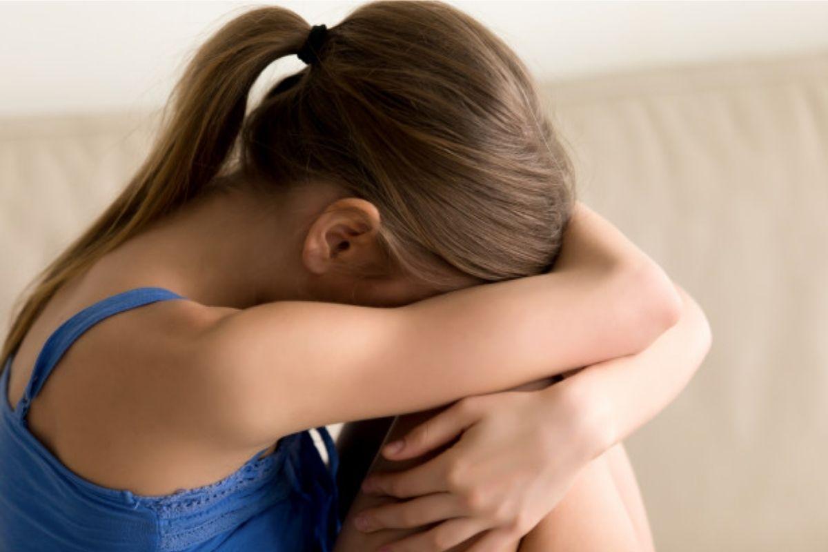 Mulher conta em fórum anônimoque sogro publicou notícia de seu aborto espontâneo nas redes sociais
