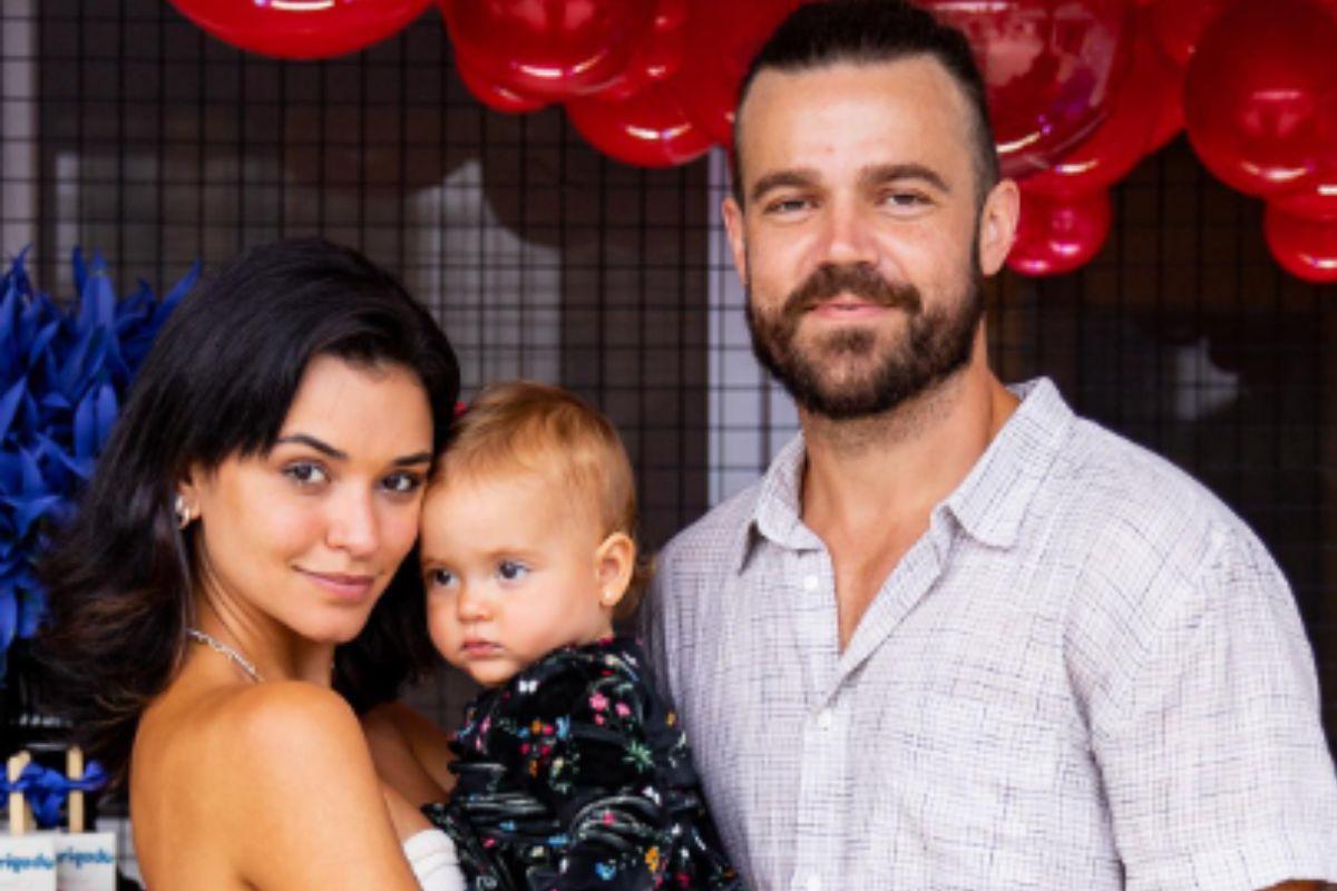 Filho de Regina Duarte com família