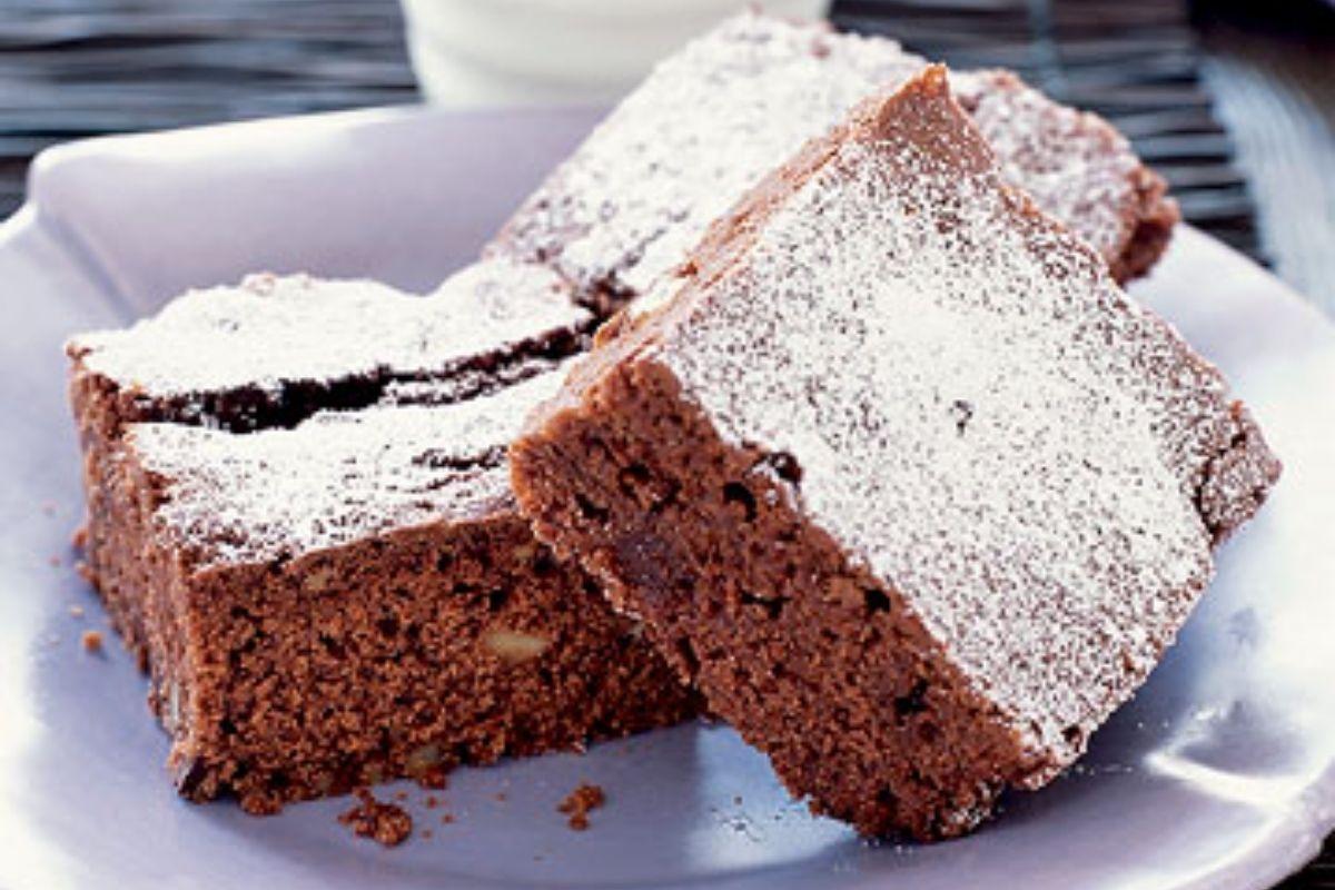 Brownie com recheio duplo de chocolate