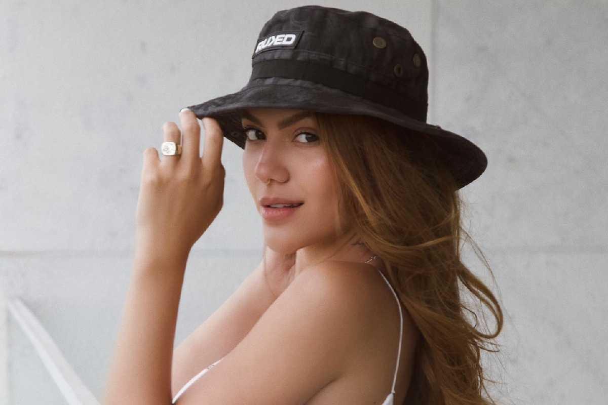 Sarah Poncio gravou vídeos para agradecer o carinho dos seguidores após a perda da guarda de Josué