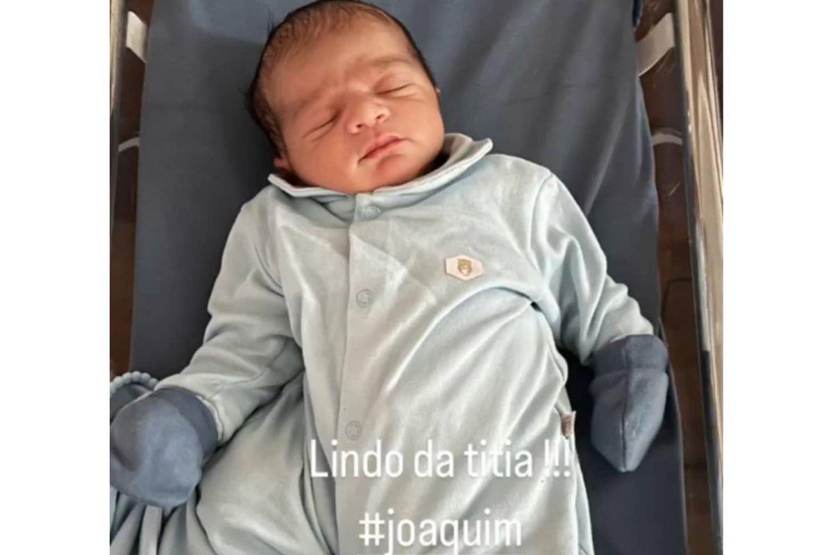A atriz Viviane Araújo posta novas fotos do filho (Foto: Reprodução/Instagram @vivianearaujo)