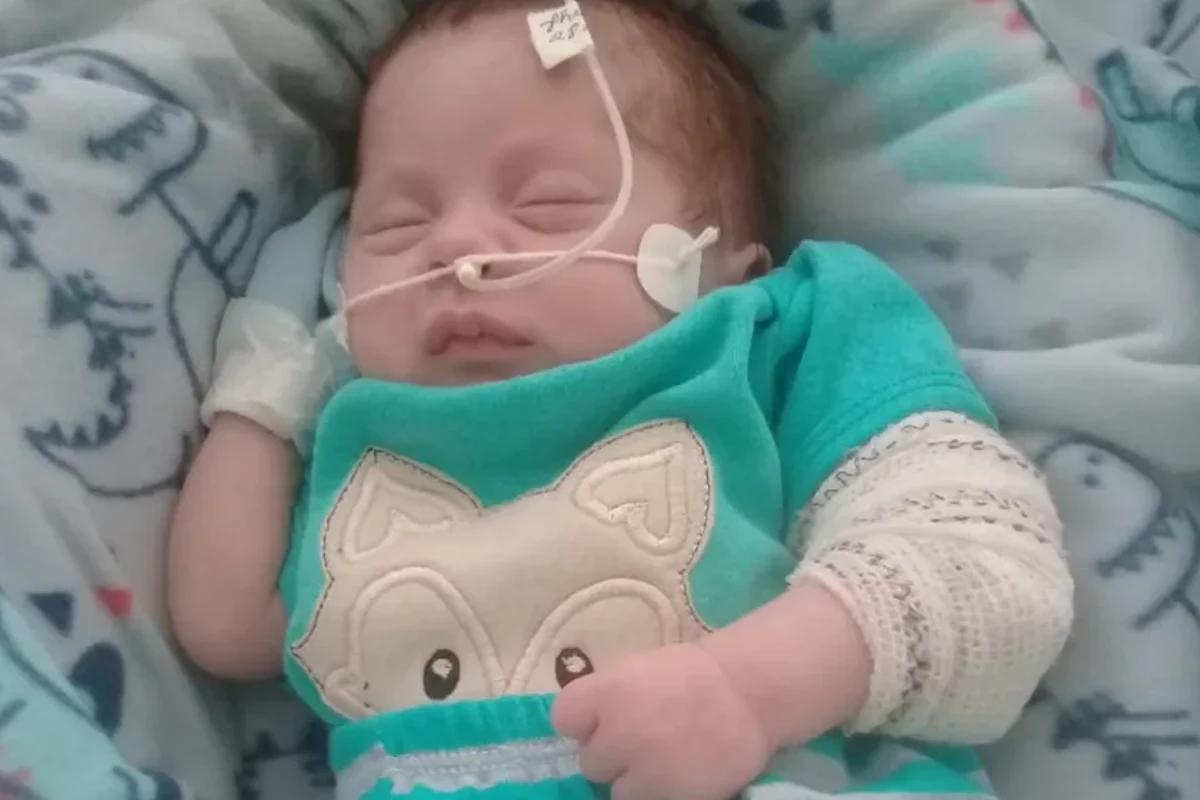 Bebê em hospital