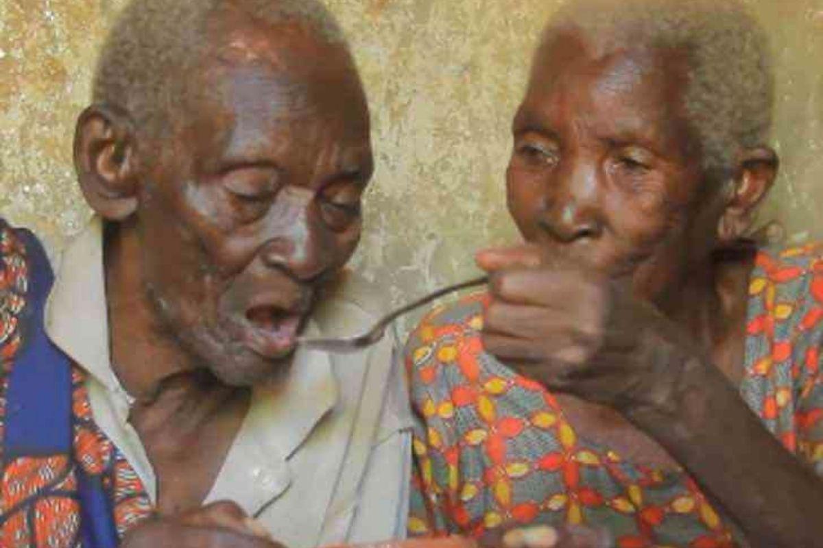 Eles se ajudam nas tarefas do dia a dia (Foto: Youtube Afrimax English)