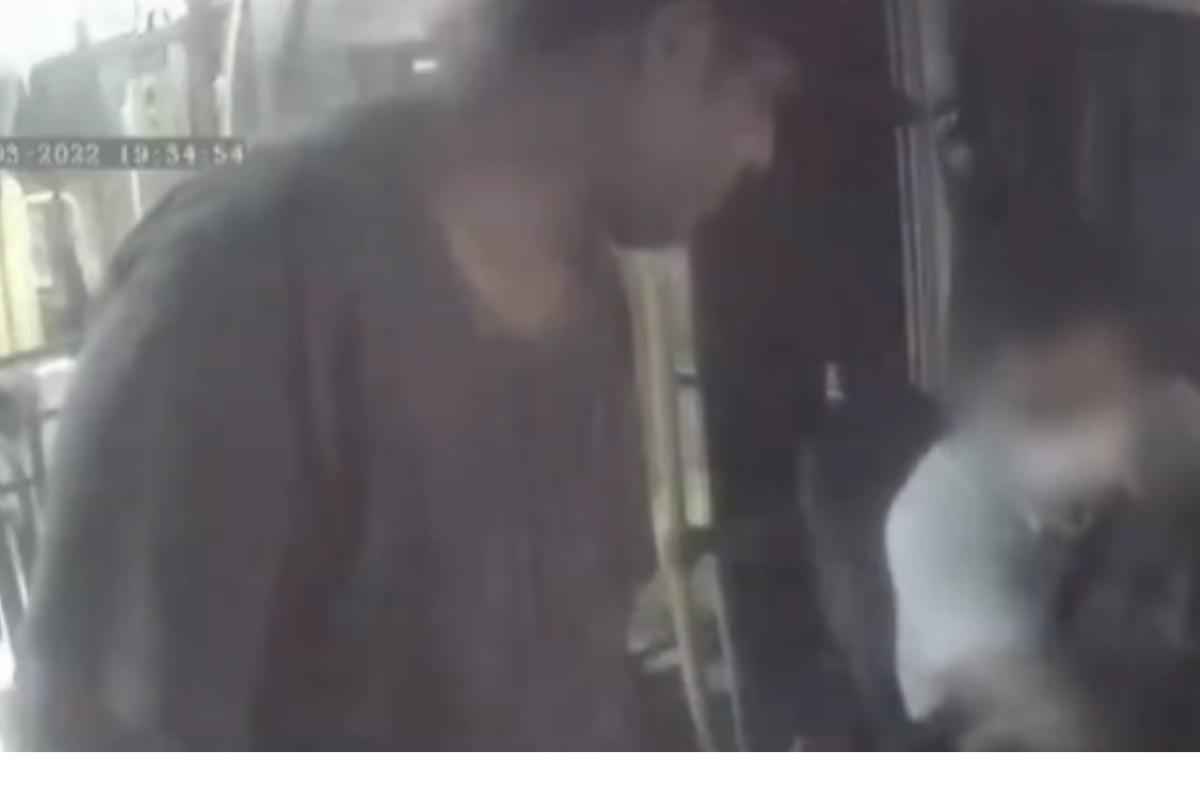 Homem assalta vários ônibus
