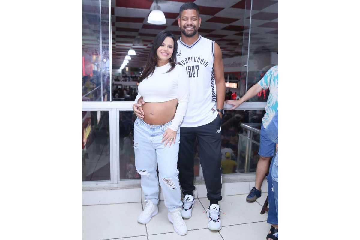Viviane Araújo e o marido, Guilherme Militão, estão juntos desde 2019, e Joaquim é o primeiro filho do casal