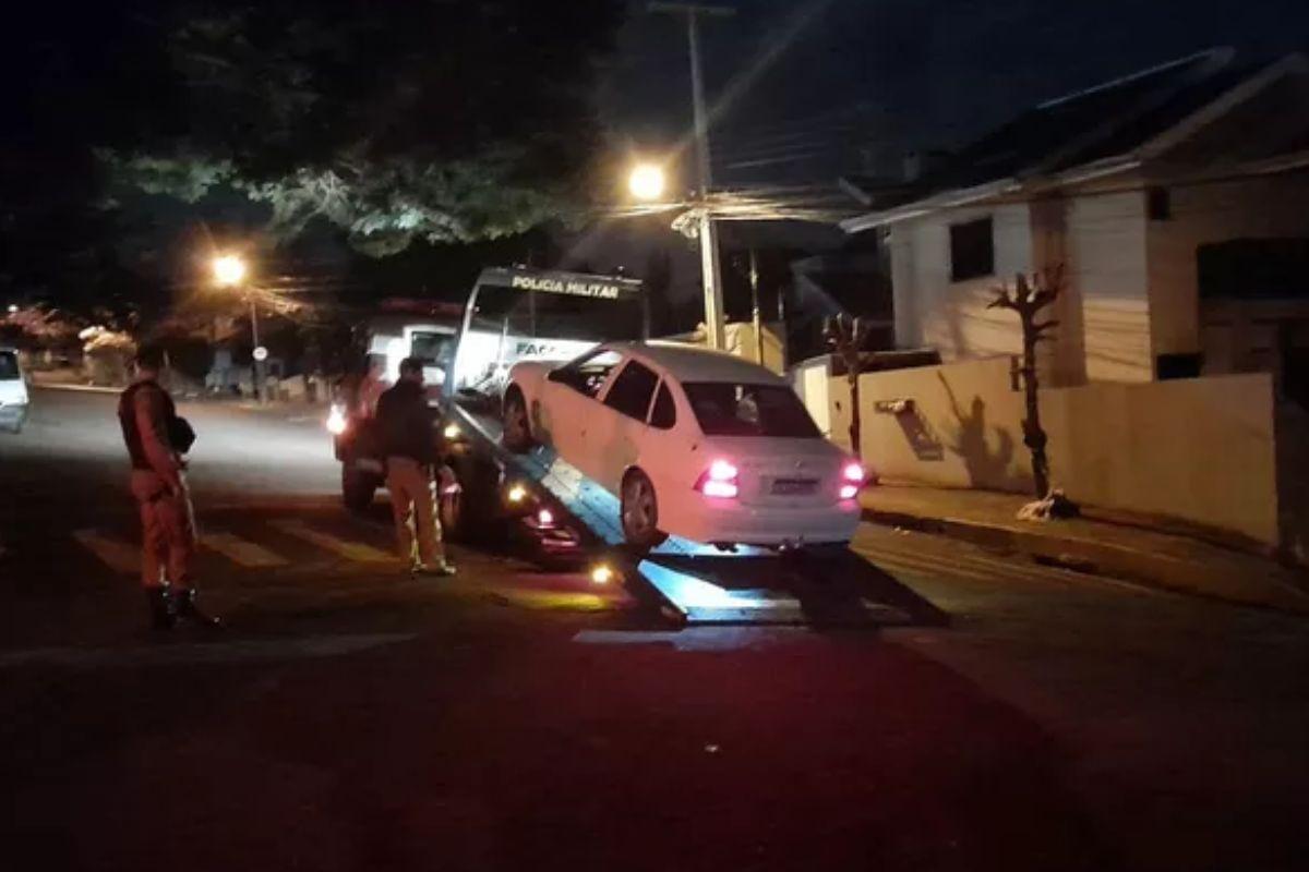 Polícia mata pessoas da família e outros indivíduos