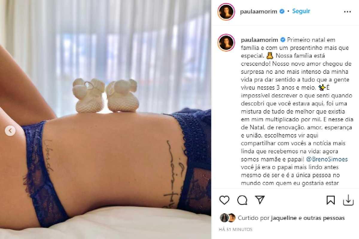 Paula Amorim compartilhou algumas fotos mostrando a barriga para anunciar a gravidez