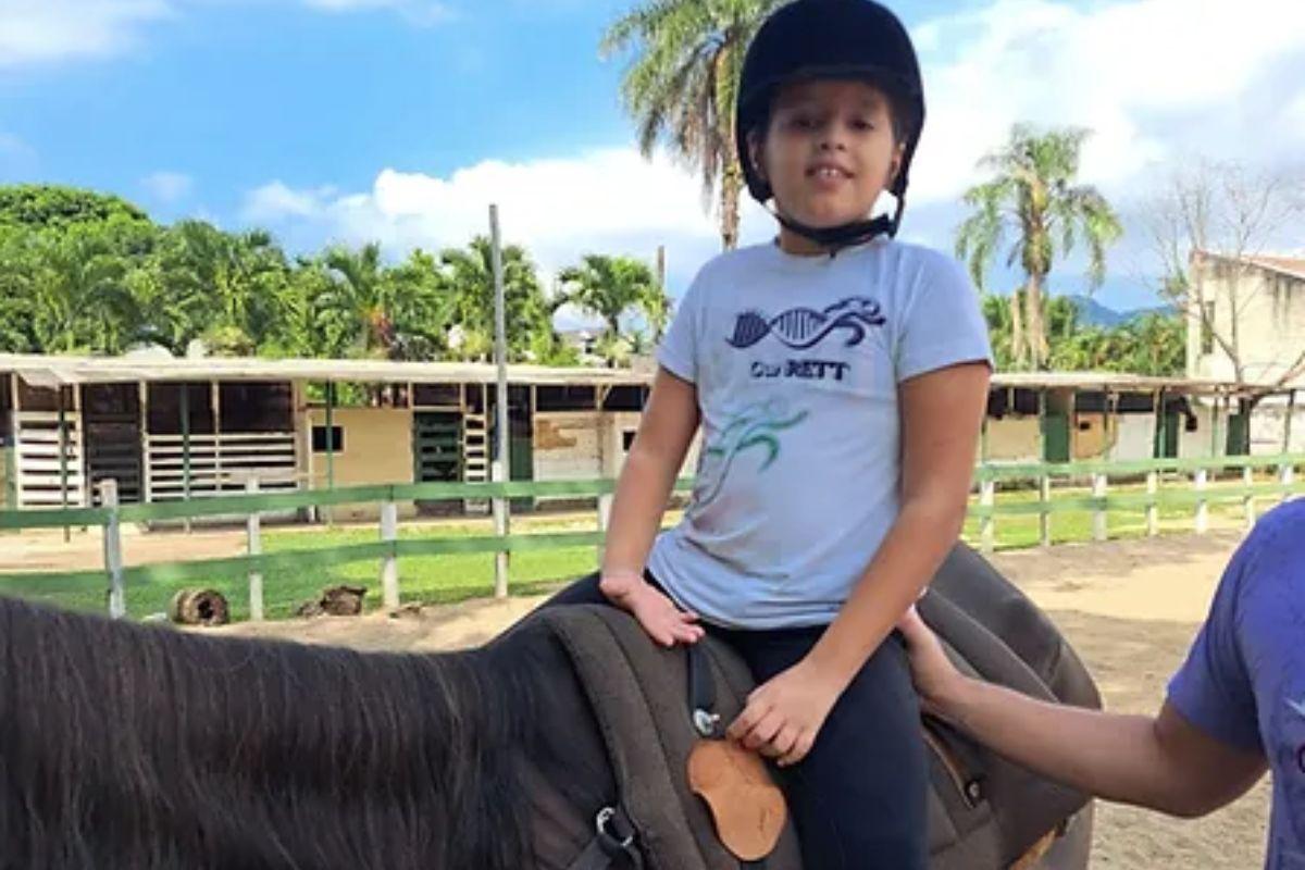 Luisa diagnosticada com Síndrome de Rett