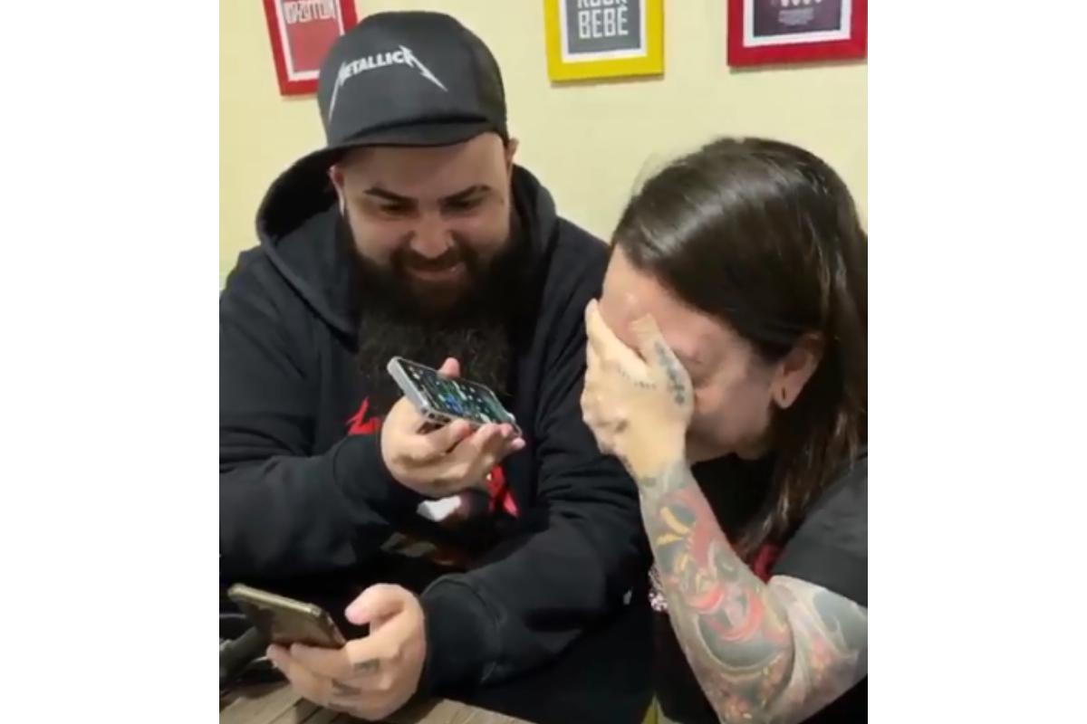 Vocalista do Metallica ligou para a família que teve o bebê durante o show