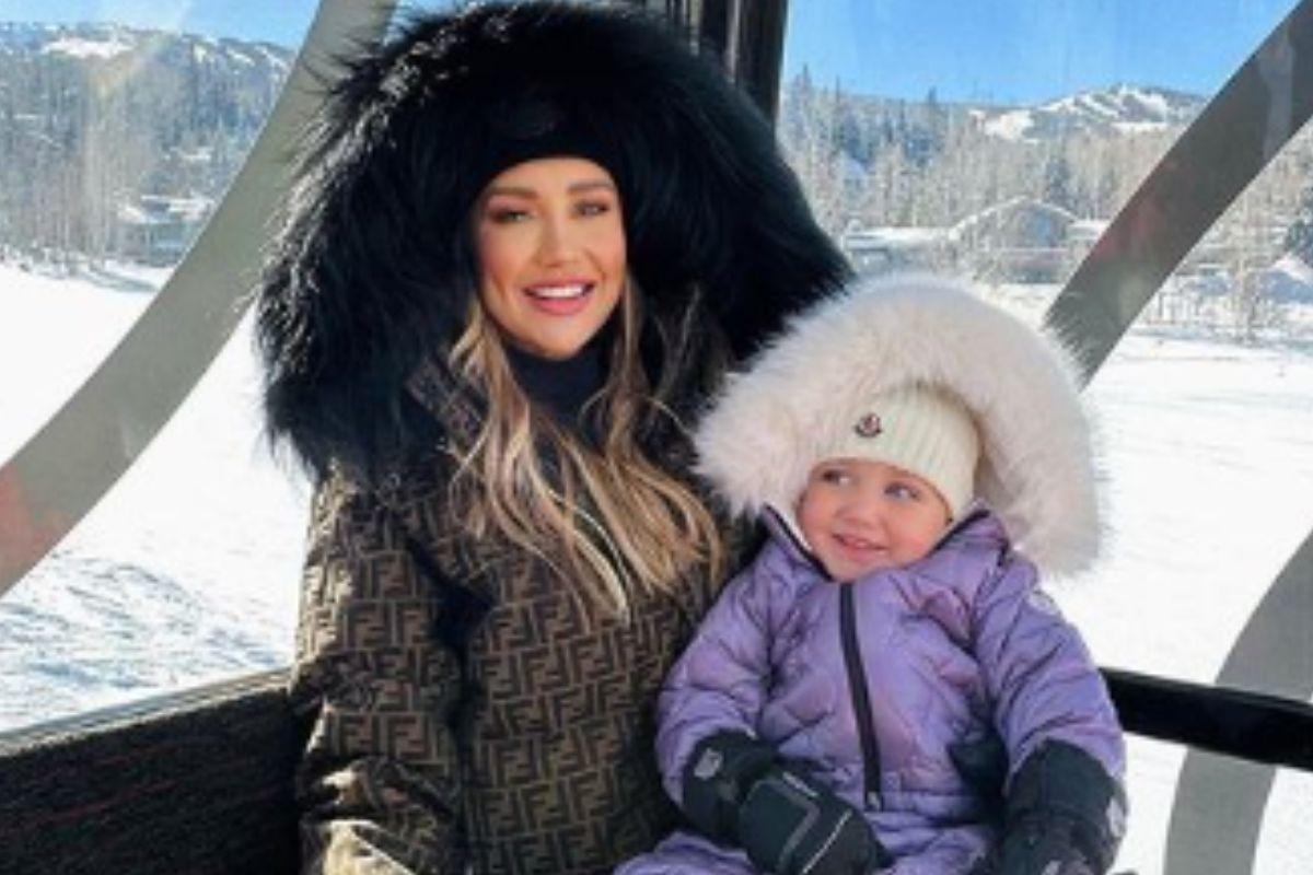 Ana Paula Siebert com a filha Vicky