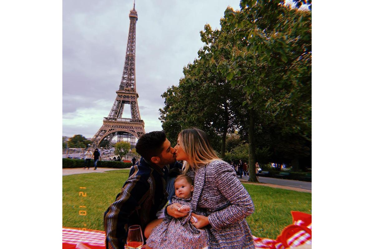 Zé Felipe publica foto ao lado de Virginia e Maria Alice em Paris