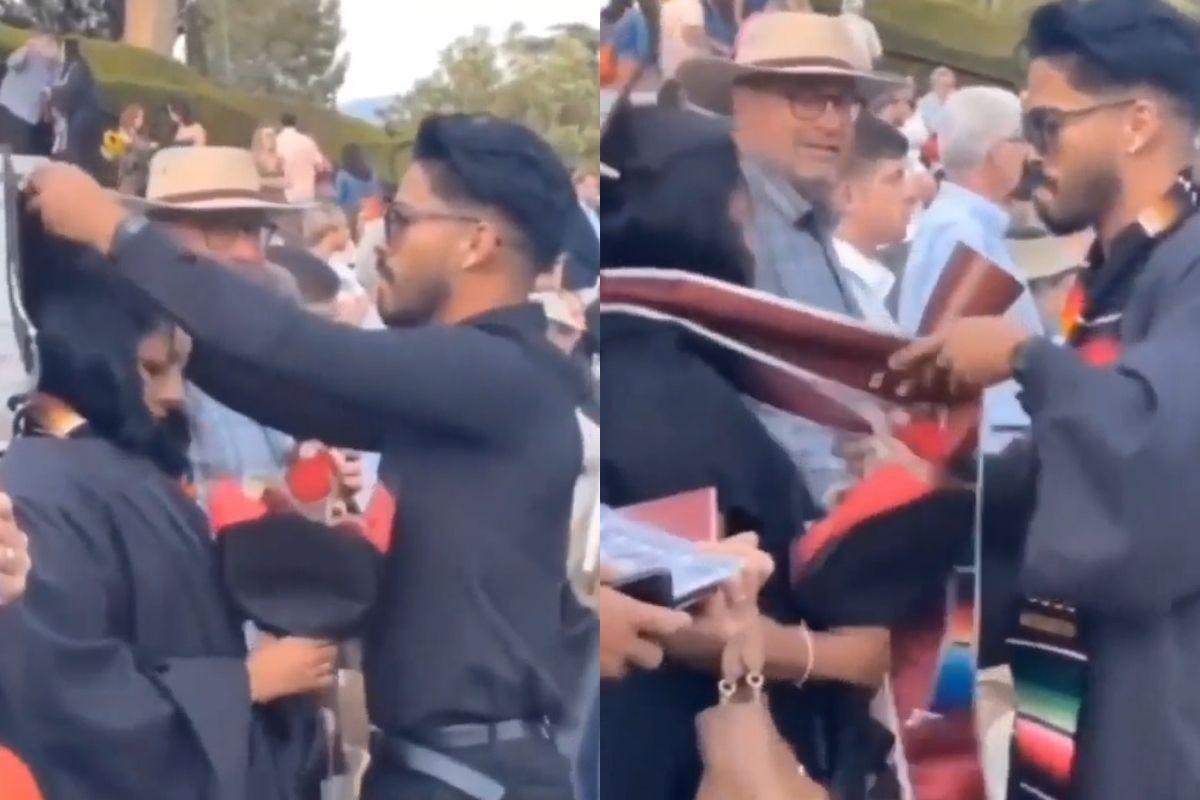 O jovem vestiu a mãe com a beca e o uniforme de formatura