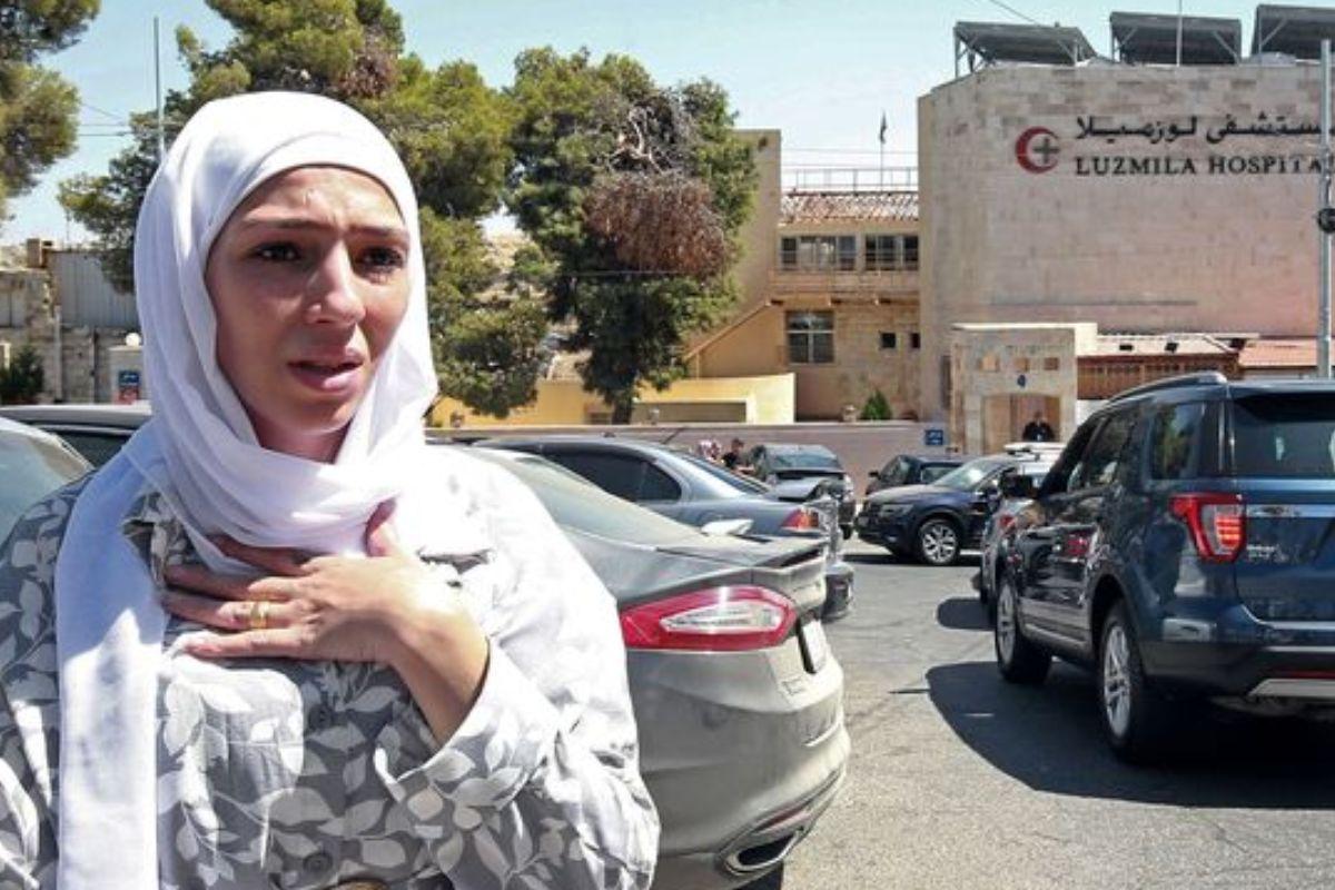 Menina é resgatada com vida após desabamento