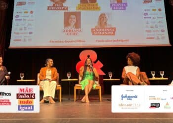 ‘Mãe (não) é tudo igual’: veja o que rolou na mesa-redonda do 18º Seminário Internacional da Pais&Filhos