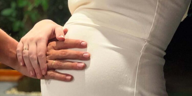 Isabel Veloso compartilha que parto precisou ser adiantado devido ao câncer / Foto: (Reprodução/Instagram)