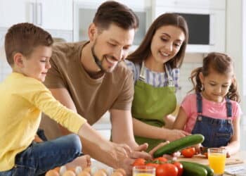 Receitas, risadas e aprendizado: O poder de cozinhar em família!