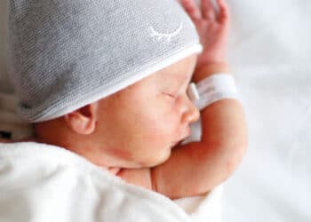 Como monitorar a respiração do recém-nascido: dicas práticas