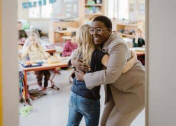 O retorno às aulas e a parceria necessária entre famílias e escolas