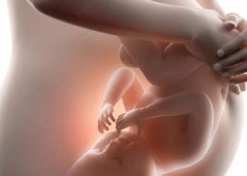 Por que os bebês soluçam dentro do útero?