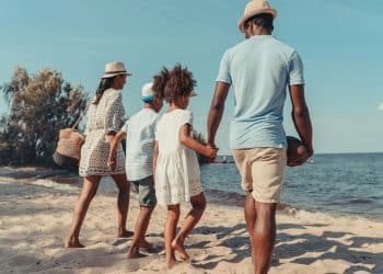 Sol, areia e diversão! Uma praia ideal para levar as crianças