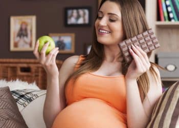 Mito ou verdade: Desejar doces na gravidez significa que o bebê é menina?